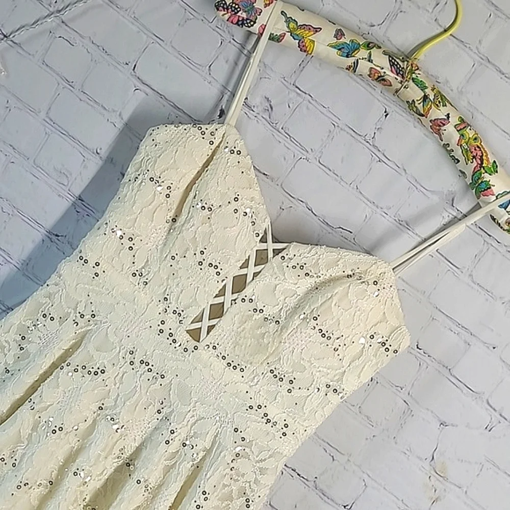 B. SMART White Floral Lace Sequin Mini Summer Dress Juniors Size 9 - Picture 5 of 16